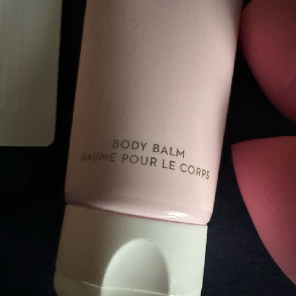 Elizabeth Arden Eternal Aura Body Balm The Pink Bundle - Picture 6 of 10